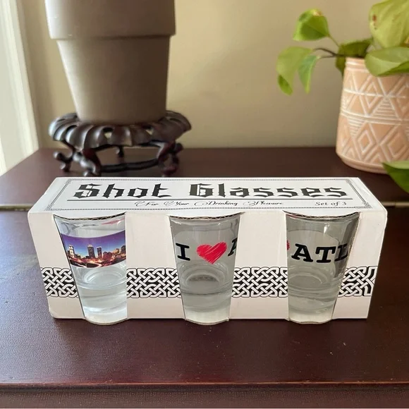 I ❤️ ATL Shot Glasses - Picture 1 of 3